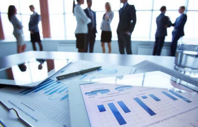 من تسهيل التمويل إلى تعزيز تنافسيتها..   المؤسسات الصغرى والمتوسطة في صدارة المخطط التنموي 2026–2030